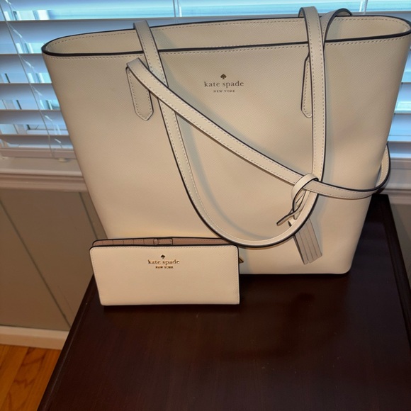 kate spade Handbags - Kate Spade Cream Tote Bag and Wallet Set